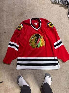 Vintage 80s/90s Chicago Blackhawks CCM Maska Hockey Jersey Made in Canada Size L